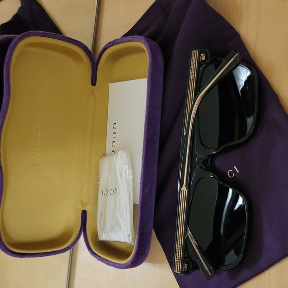 Gucci Sunglasses - Brand New - Picture 6 of 8